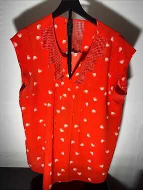 Daniel Rainn Red Heart-Print Sleeveless V-Neck Camisole